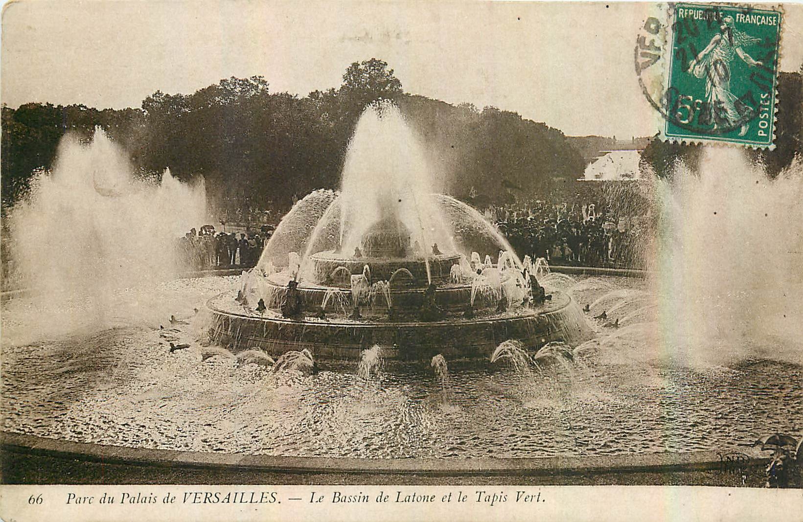CPA Parc du Palais de Versailles Le Bassin de Latone et le Tapis Vert 