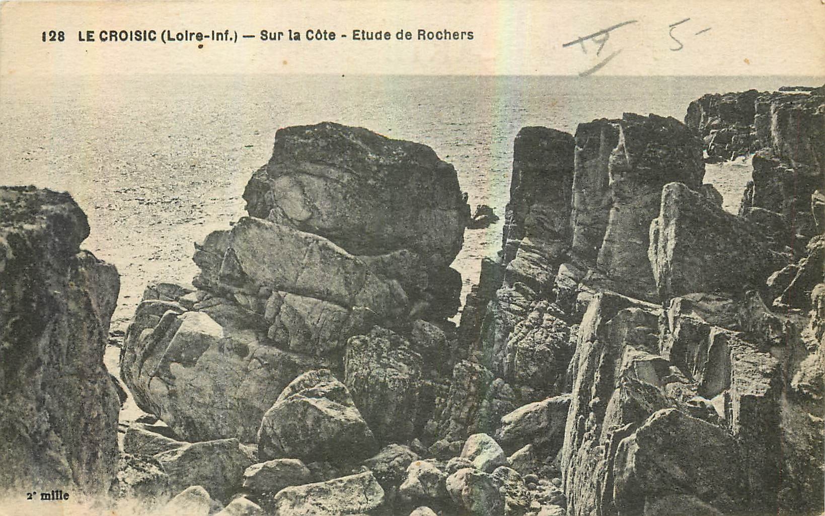 CPA Le Croisic Loire Inf Sur la Cote Etude de Rochers 