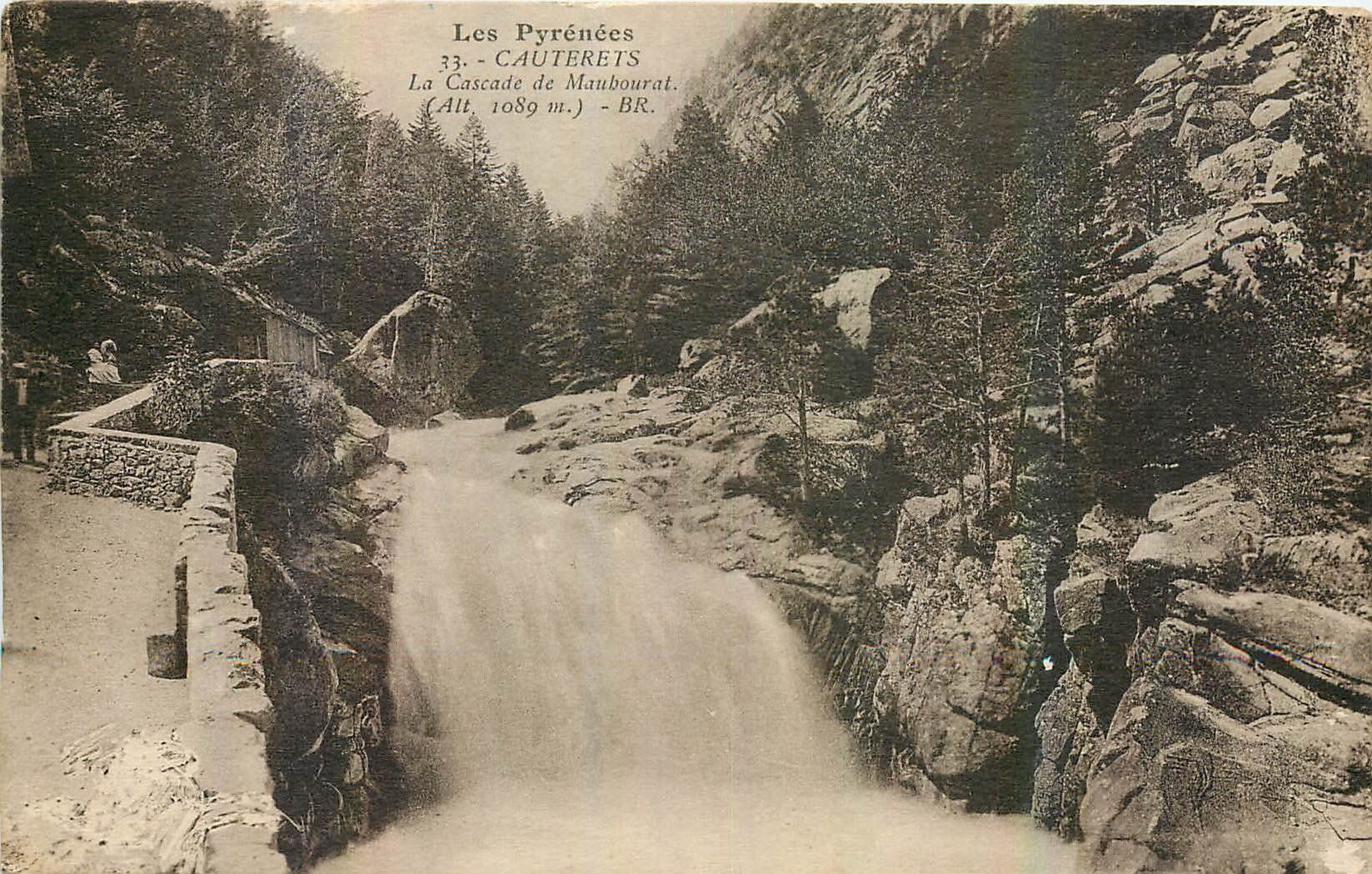 CPA Les Pyrenees cauterets La Cascade de Maubourat 