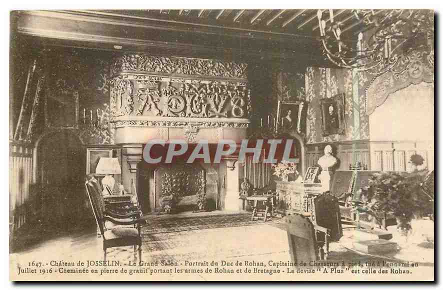 Château de JOSSELIN - Le Grand Salon - Cheminée en granit portant les armes de Rohan et de Bretagne - Juillet 1916