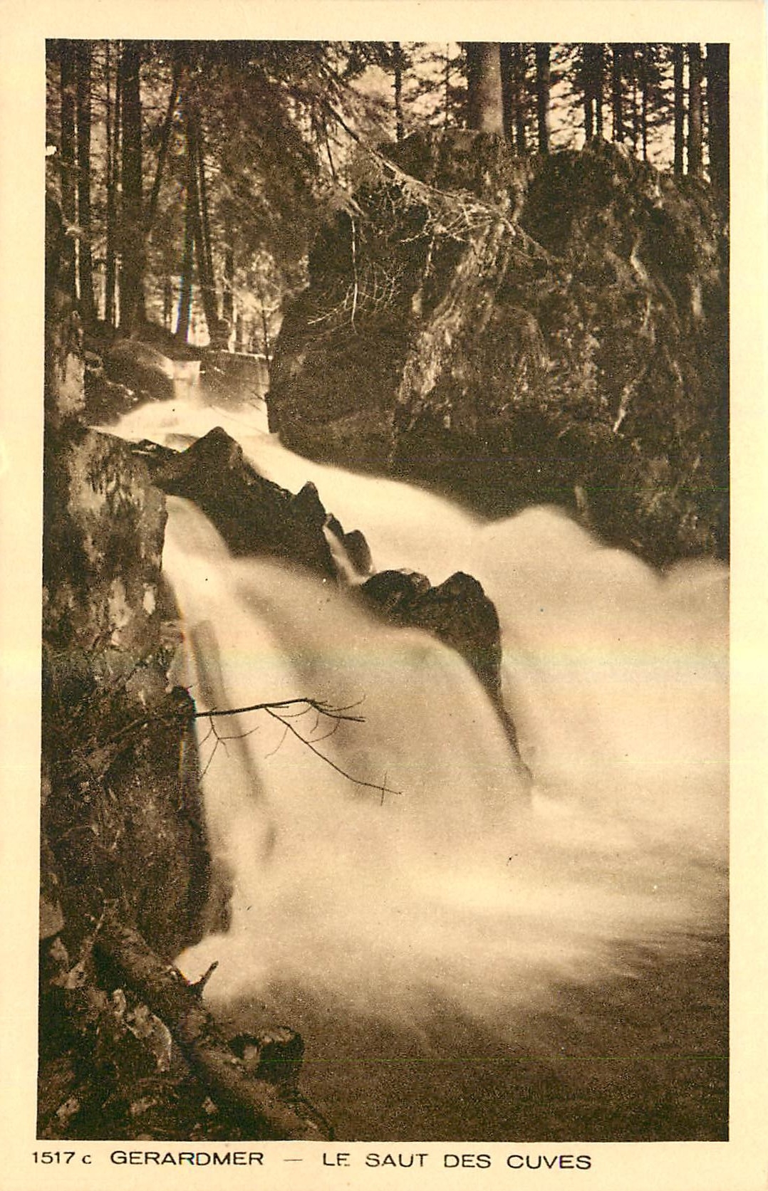 CPA Gerardmer Le Saut des Cuves 