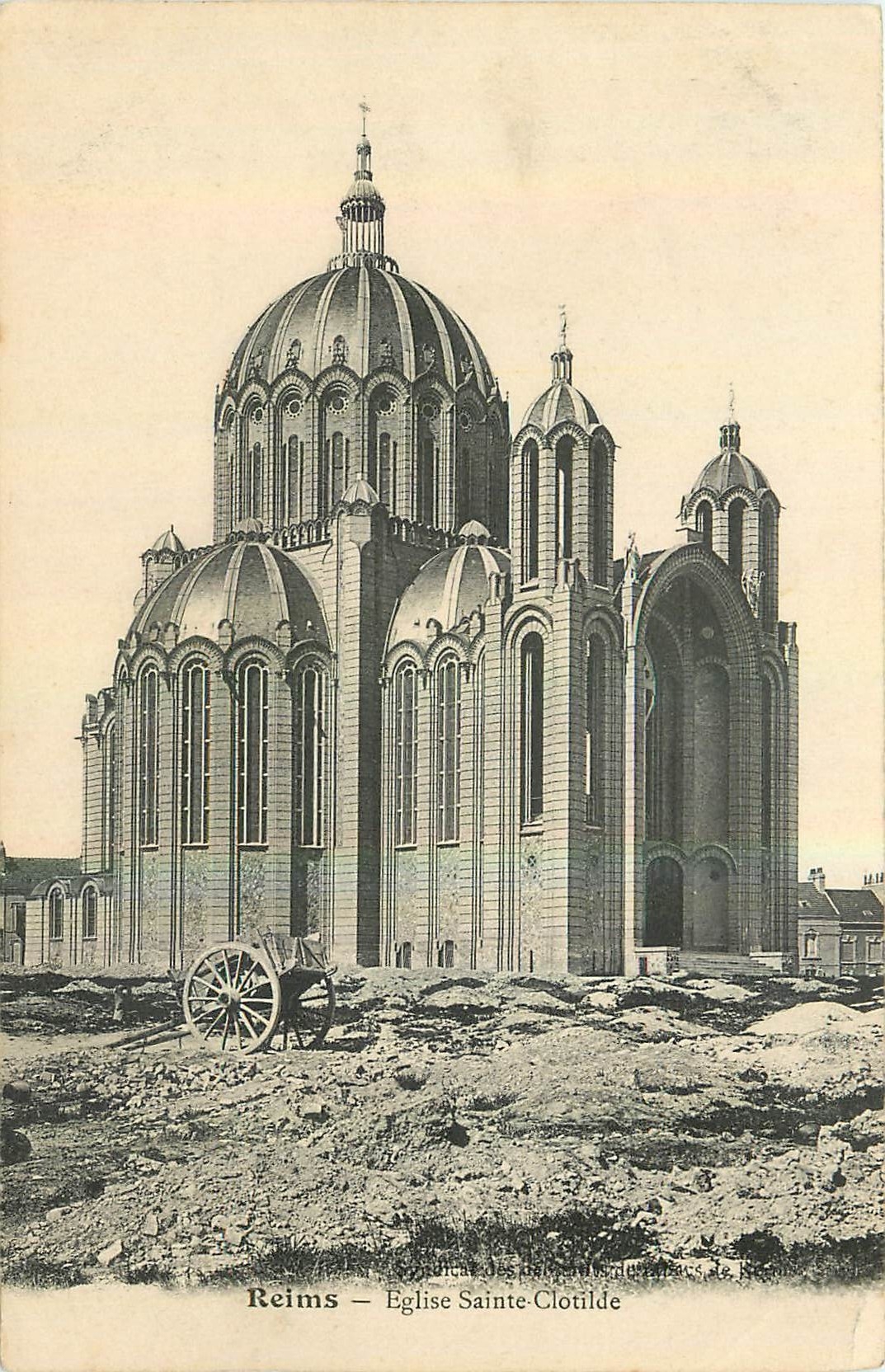 CPA Reims Eglise Sainte Clotilde 