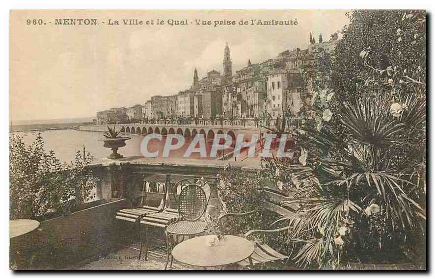 CPA Menton La Ville et le Quai Vue prise de l'Amiraute 