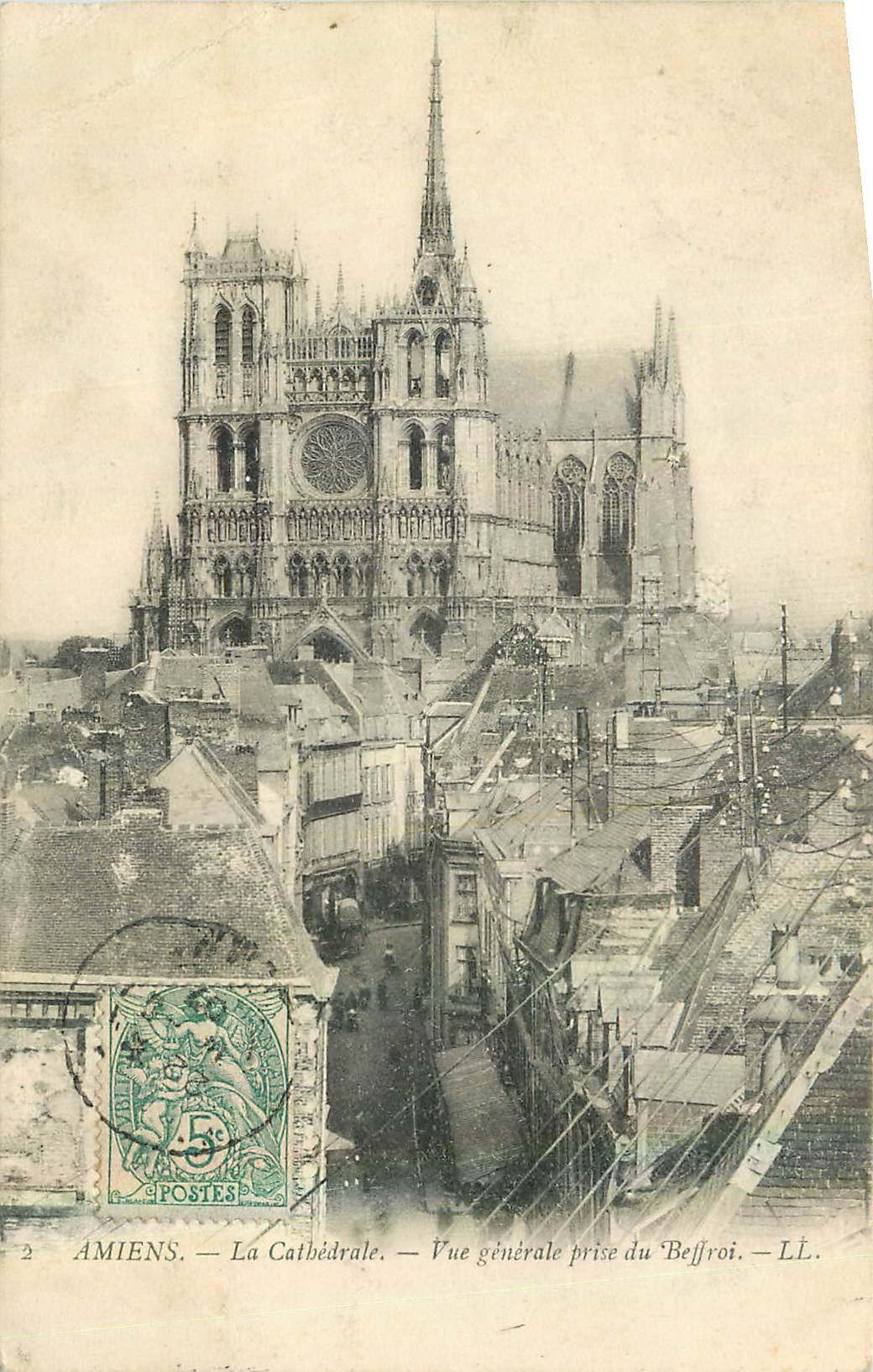 Amiens — La Cathédrale — Vue générale prise du Beffroi — LL