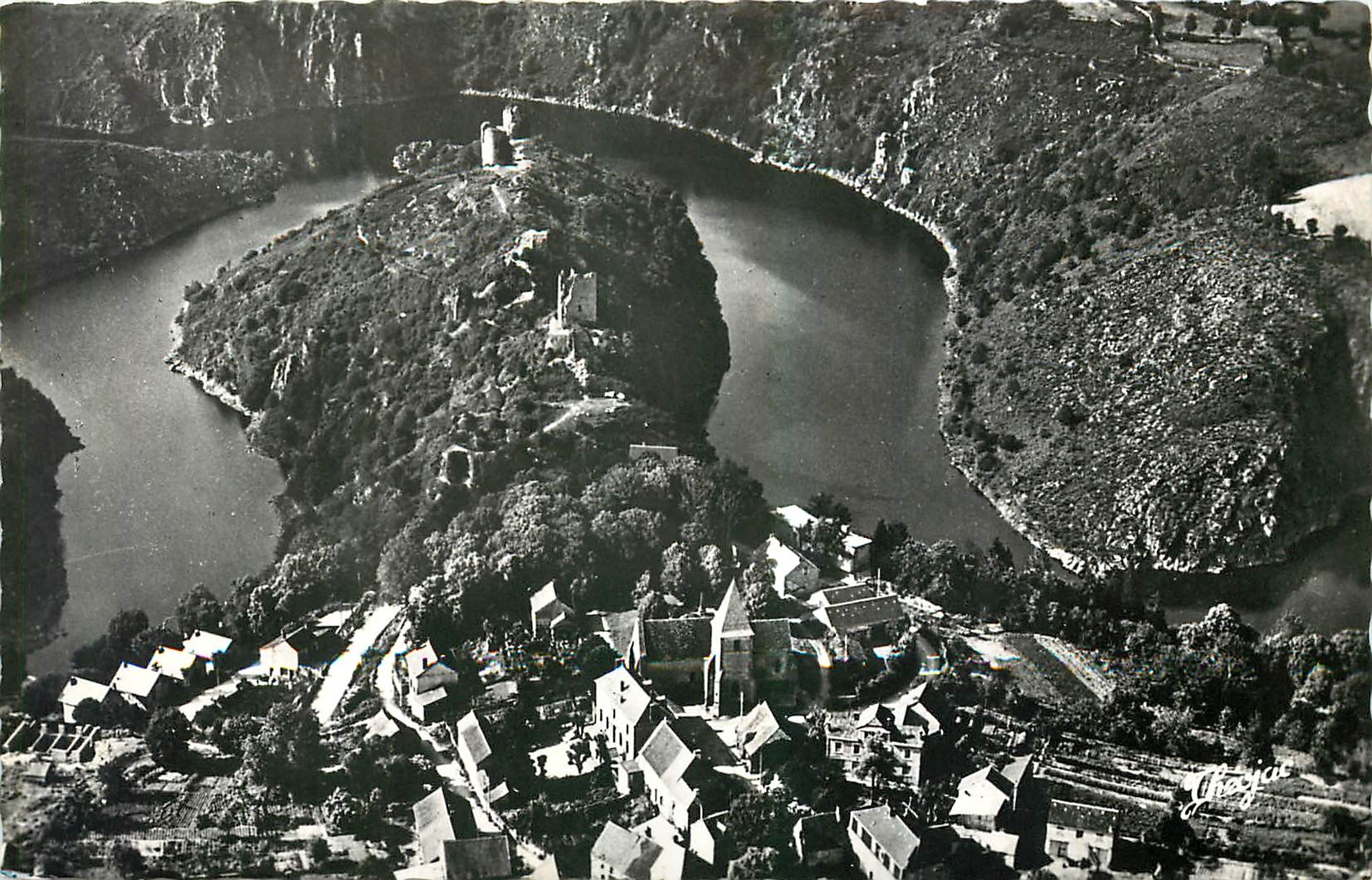 La Presqu'île de Crozant et ses Ruines — La Creuse pittoresque — Éditions Théojac
