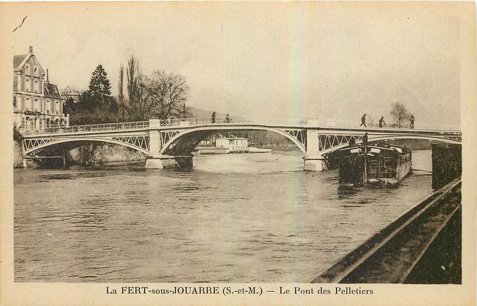 CPA La Ferte sous Jouarre S et M Le Pont des Pelletiers 