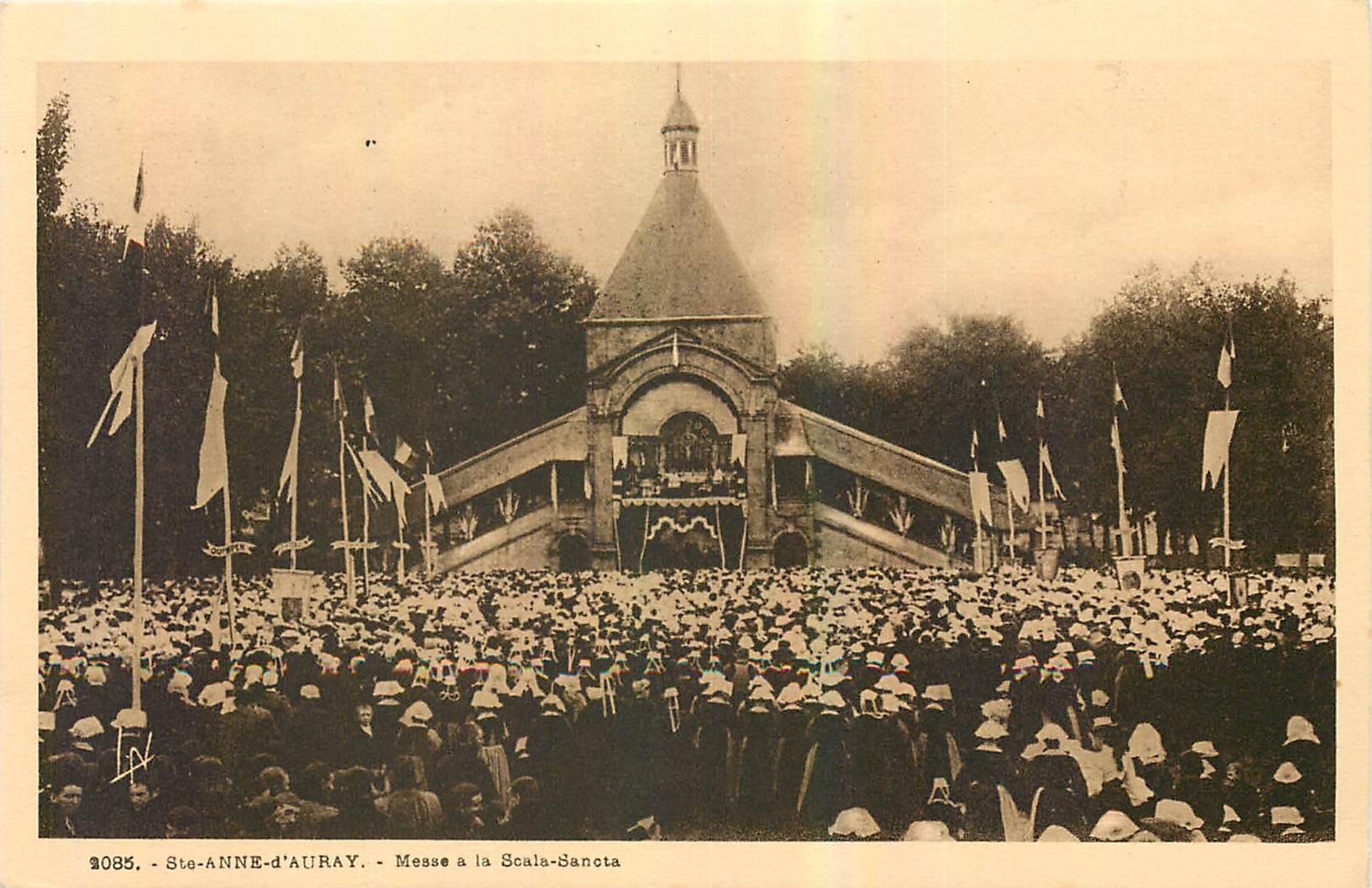 CPA Ste Anne d'Auray Messe a la Scala Sancta 
