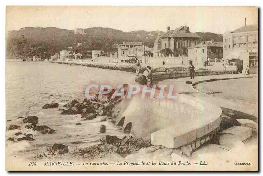 CPA Marseille La Corniche La Promenade et les Bains du Prado 