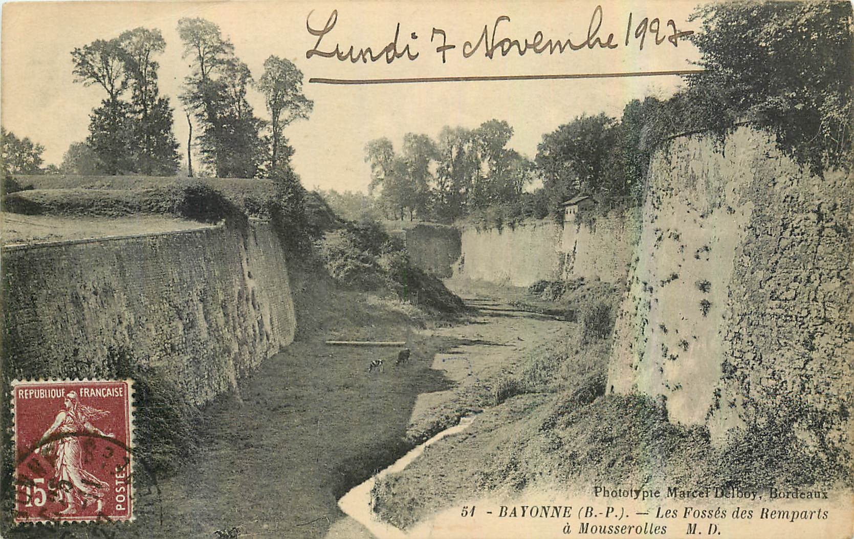 BAYONNE (B.-P.) — Les Fossés des Remparts à Mousserolles — Phototypie Marcel Delboy, Bordeaux