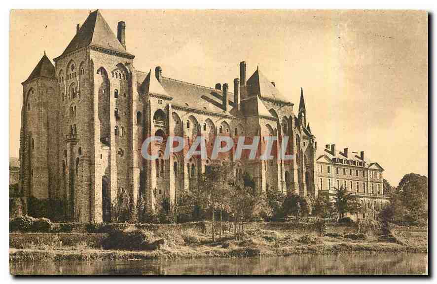 CPA Abbaye St Pierre de Solesmes vue du Pont sur la Sarthe 