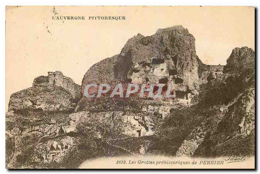CPA L'Auvergne Pittoresque Les Grottes prehistoriques de Perrier 