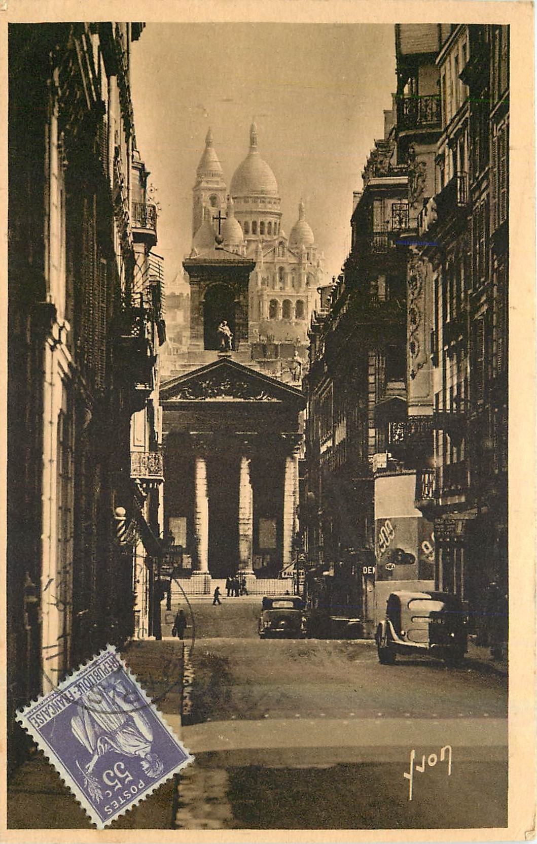 CPA Paris en flanant Le Sacre Coeur vu de la Rue Laffitte
