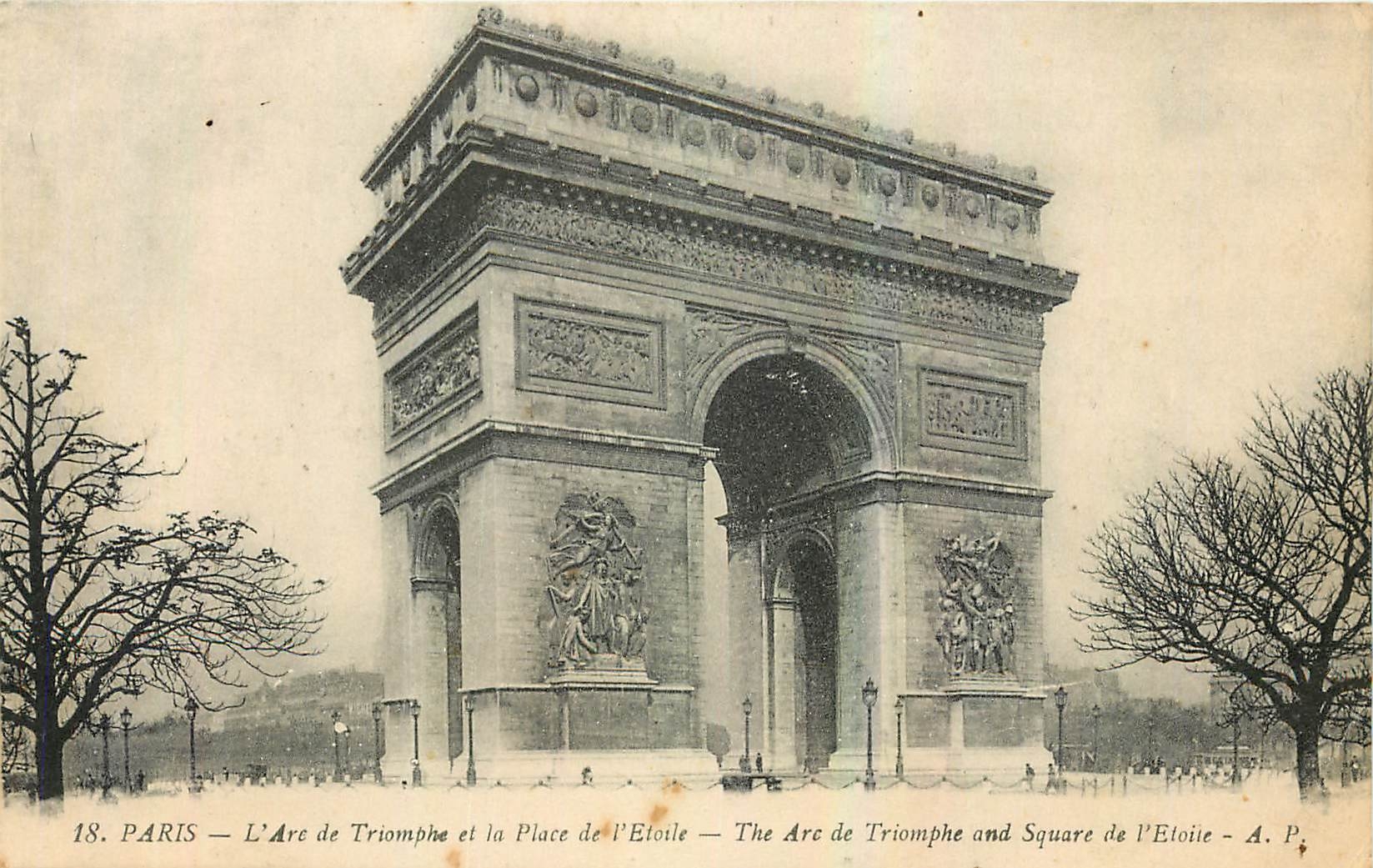 CPA Paris L'Arc de Triomphe et la Place de L'Etoile 