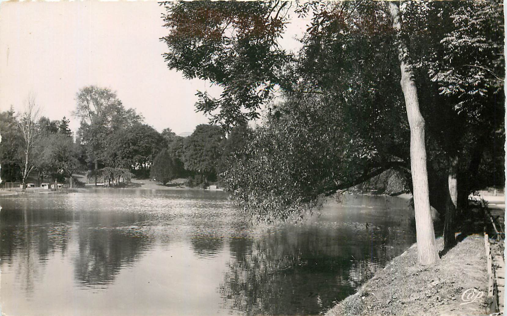 CPA Paris Parc Montsouris Le Lac 