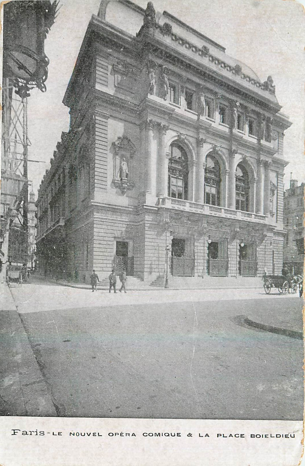 CPA Paris Le Nouvel Opera Comique & la Place Boieldieu 