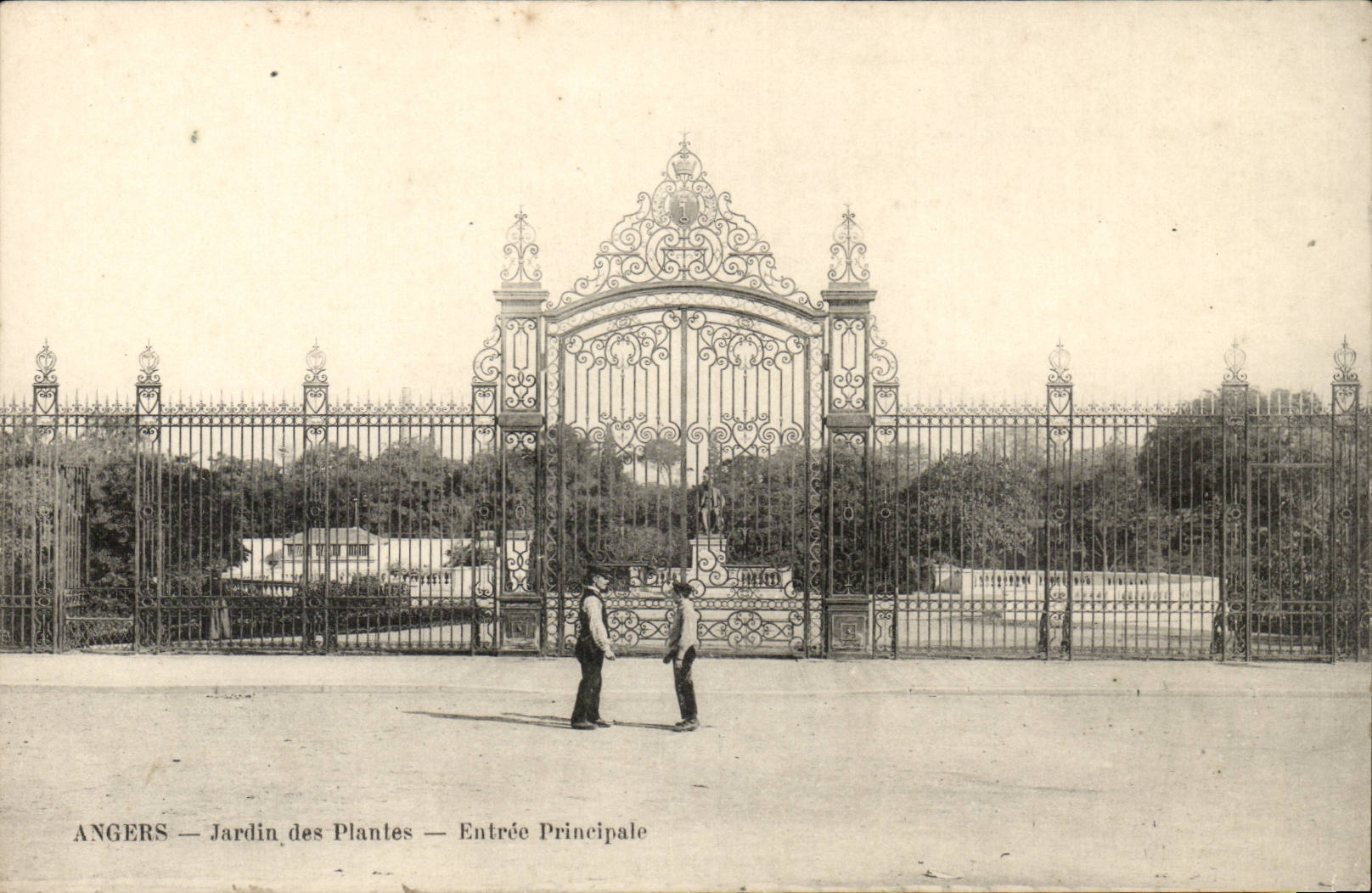Angers CPA Jardin des plantes Entree principale
