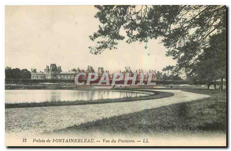 Palais de FONTAINEBLEAU — Vue du Parterre — LL