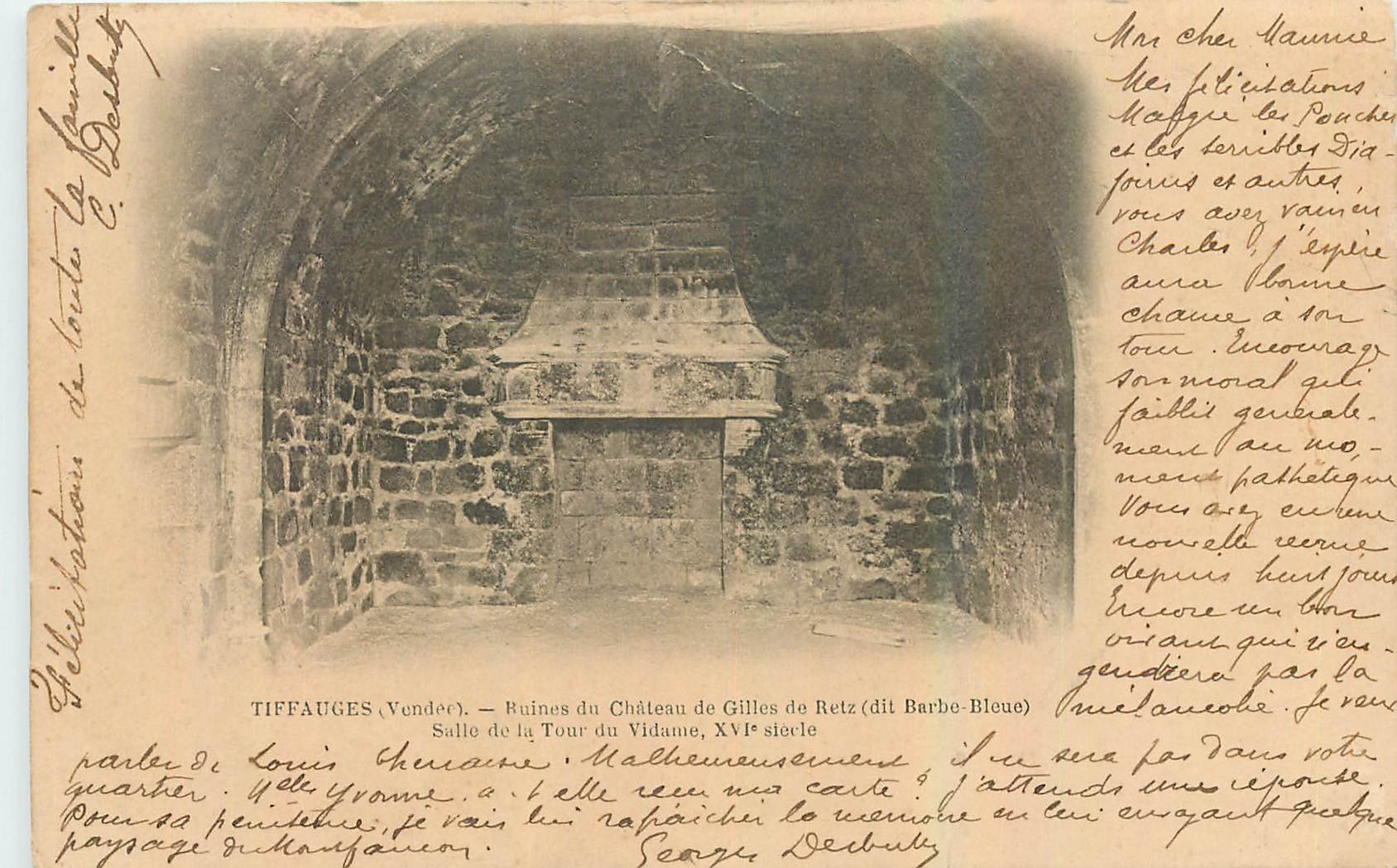 CPA Tiffauges Vendee Ruines du Chateau de Gilles de Retz dit Barbe Bleue Salle de la Tour du Vidame 