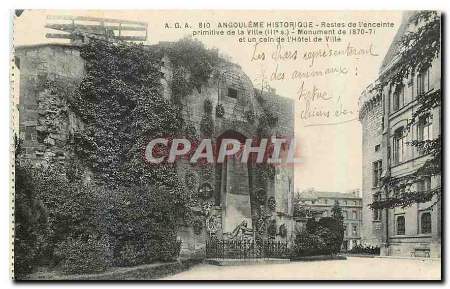 Angoulême Historique — Restes de l'enceinte primitive de la Ville (IIIe s.) et un coin de l'Hôtel de Ville — A.G.A. 810