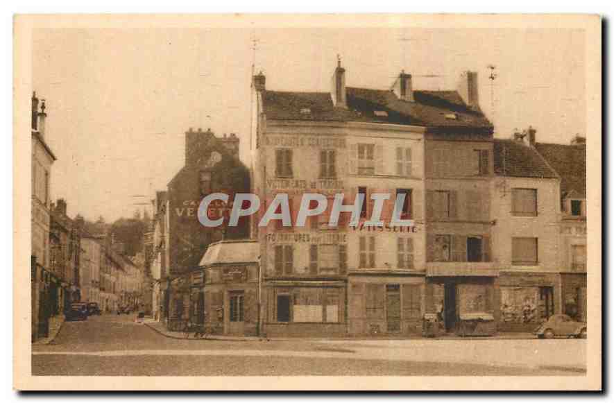 CPA La Ferte sous Jouarre La Place et la Rue de la Gare 