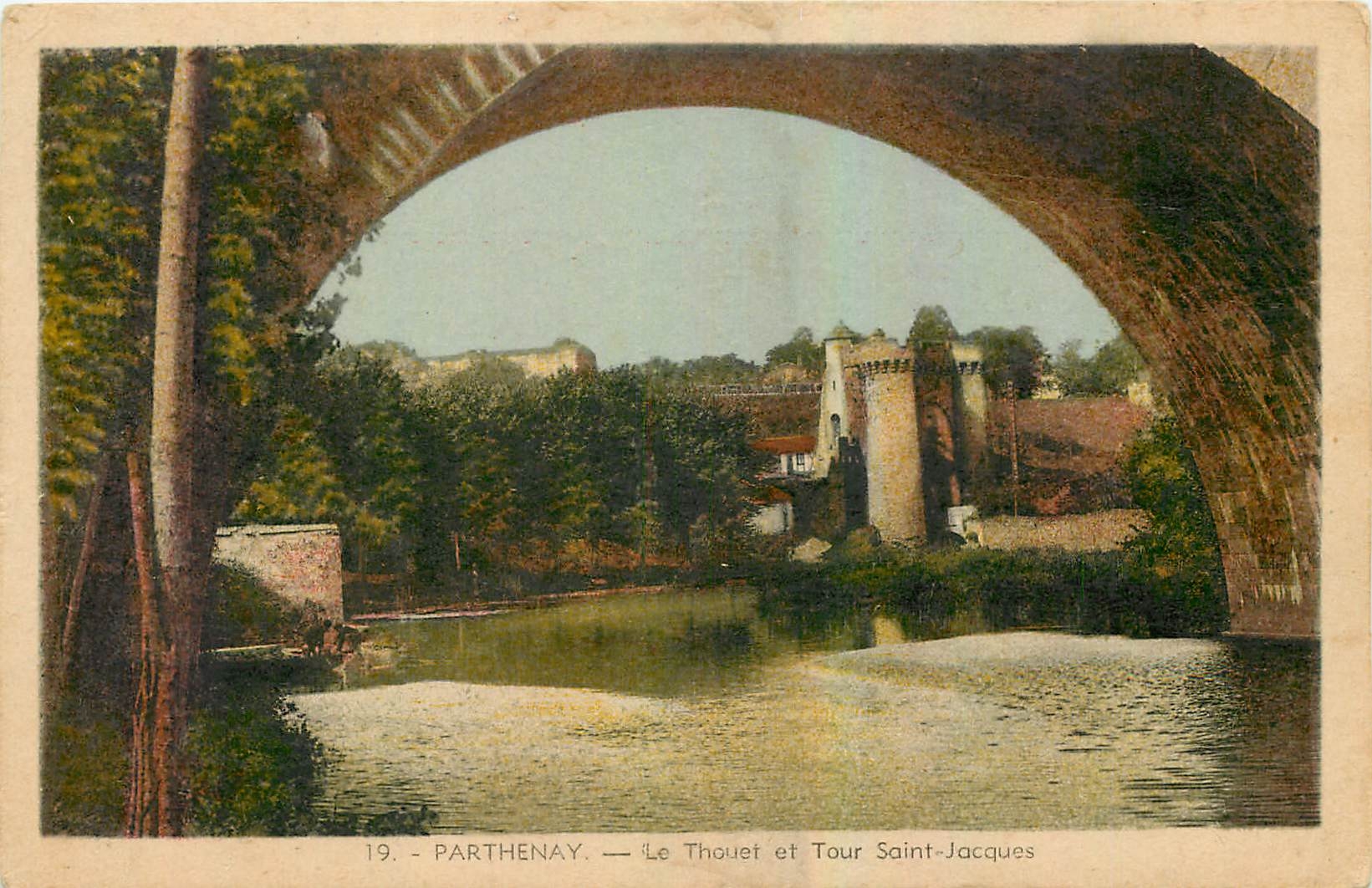 CPA Partenay Le Thouet et Tour Saint Jacques 