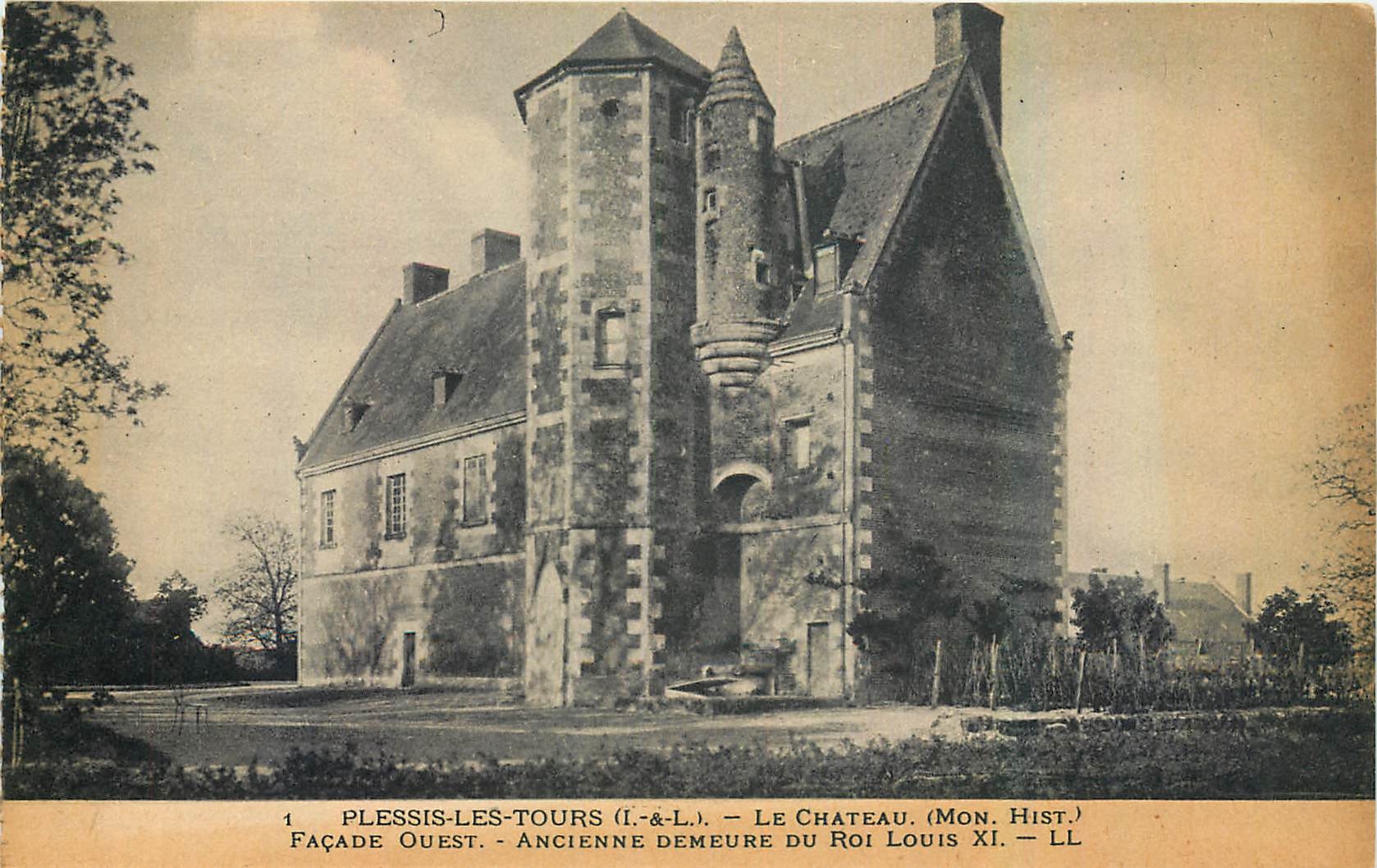 CPA Plessis les Tours I et L Le Chateau Facade Ouest 