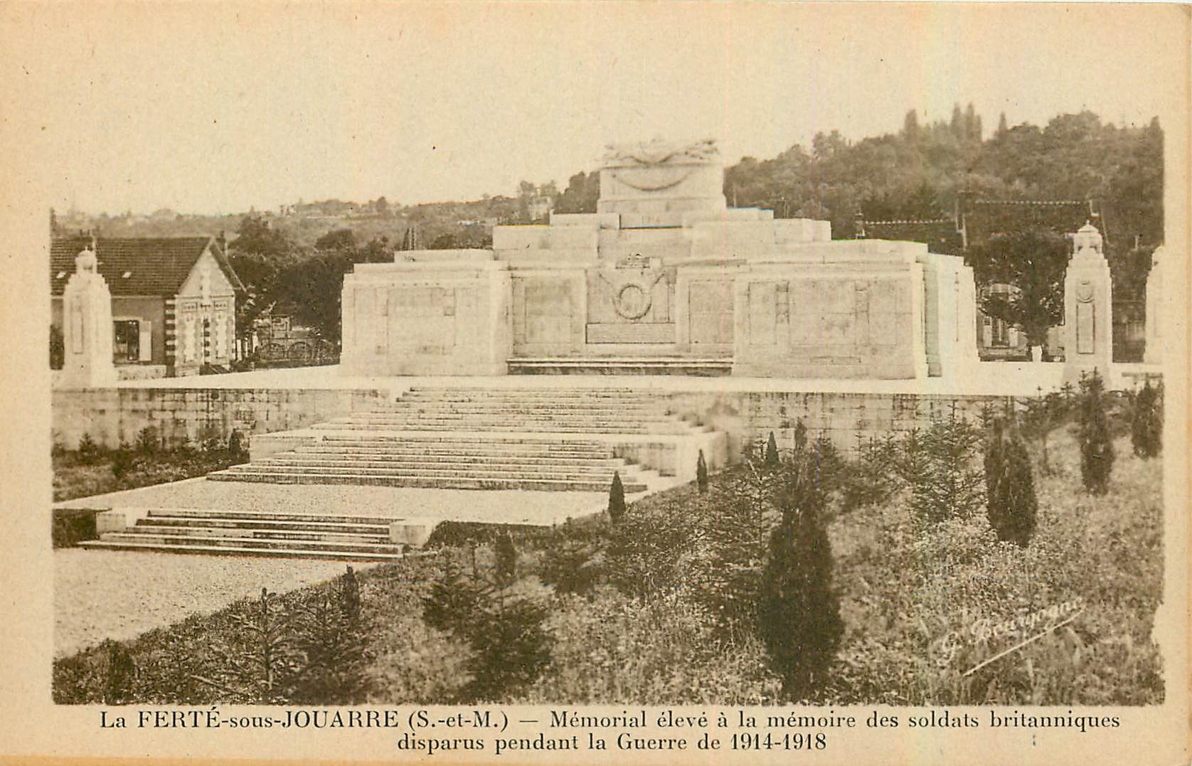 CPA La Ferte sous Jouarre S et M Memorial eleve a la memoire des solats britanniques disparts pendan