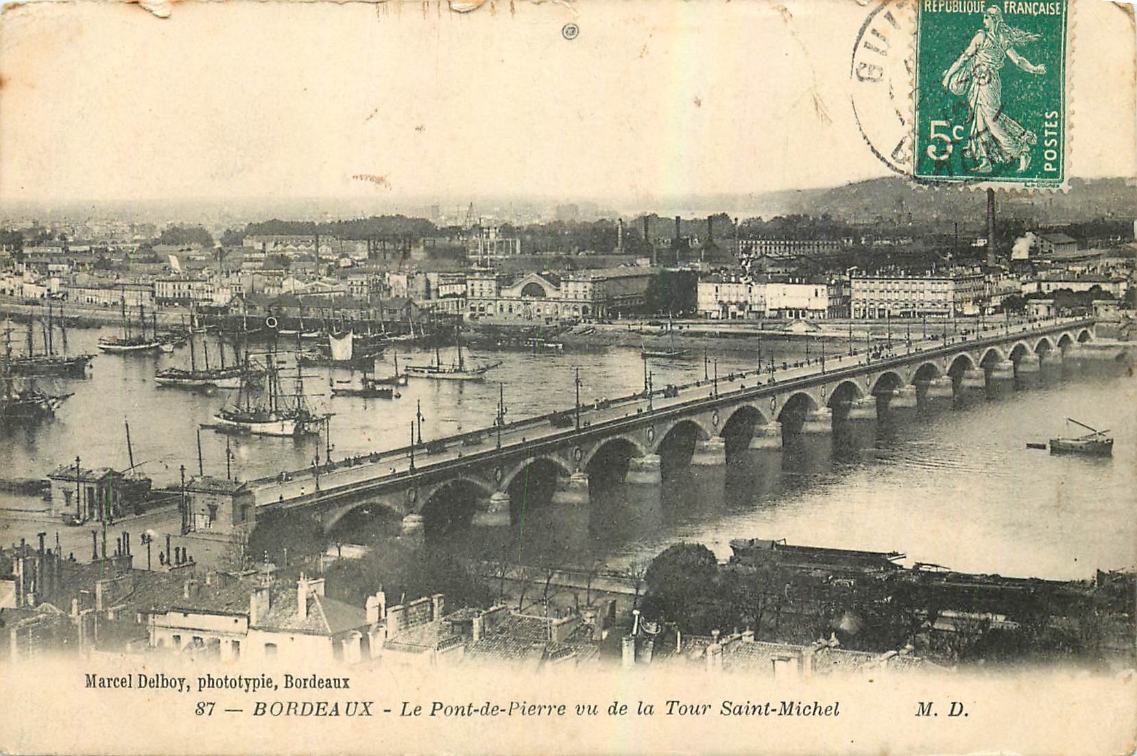 CPA Bordeaux Le Pont de Pierre vu de la Tour Saint Michel 