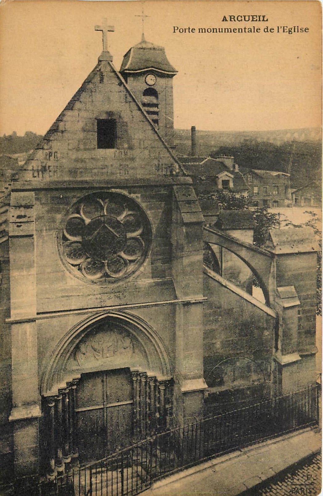 CPA Arcueil Porte monumentale de l'Eglise 