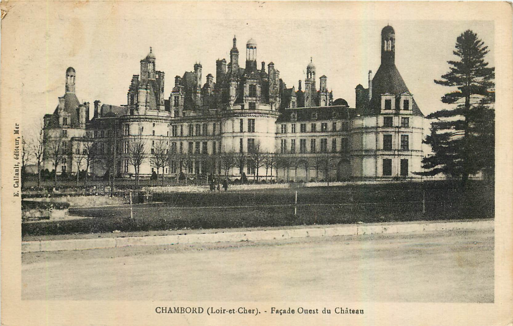 CPA Chambord Loir et Cher Facade Ouest du Chateau 
