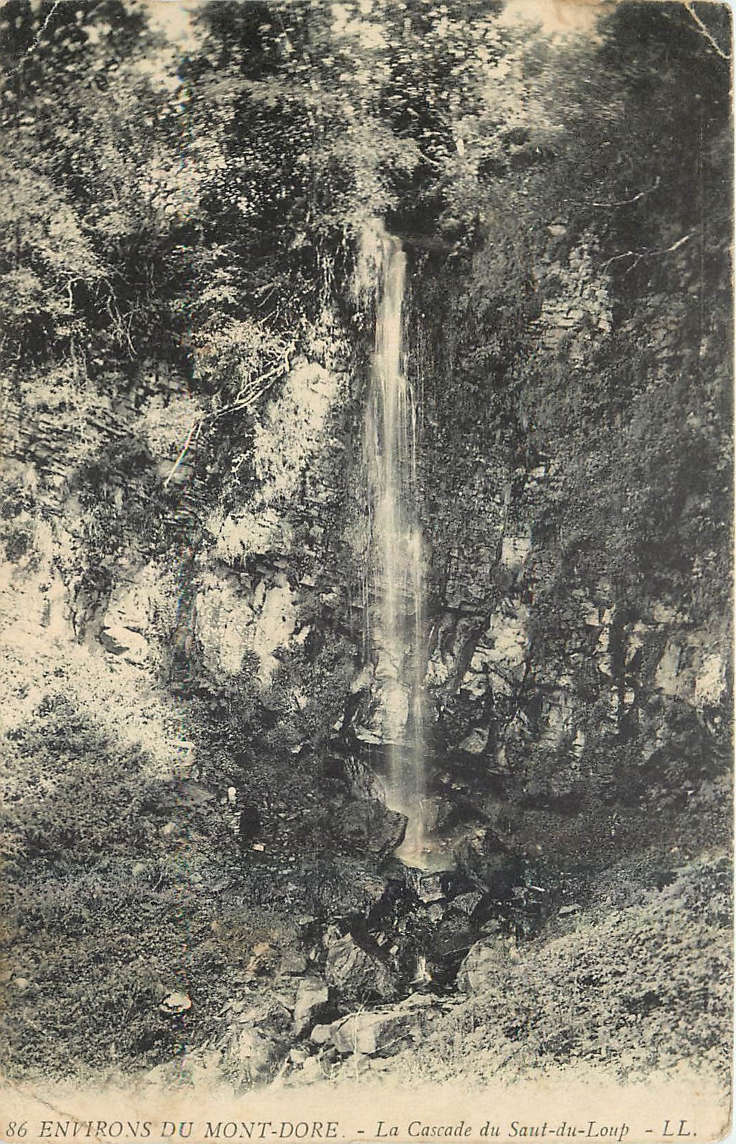 CPA Environs du Mont Dore La Csacade du Saut du Loup 