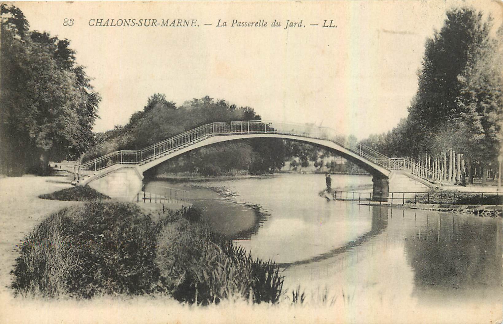CPA Chalons sur Marne La Passerelle du Jard 