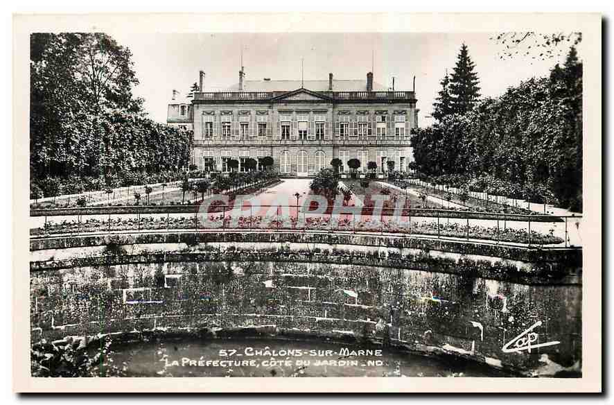 CPA Chalons sur Marne La Prefecture cote du jardin 