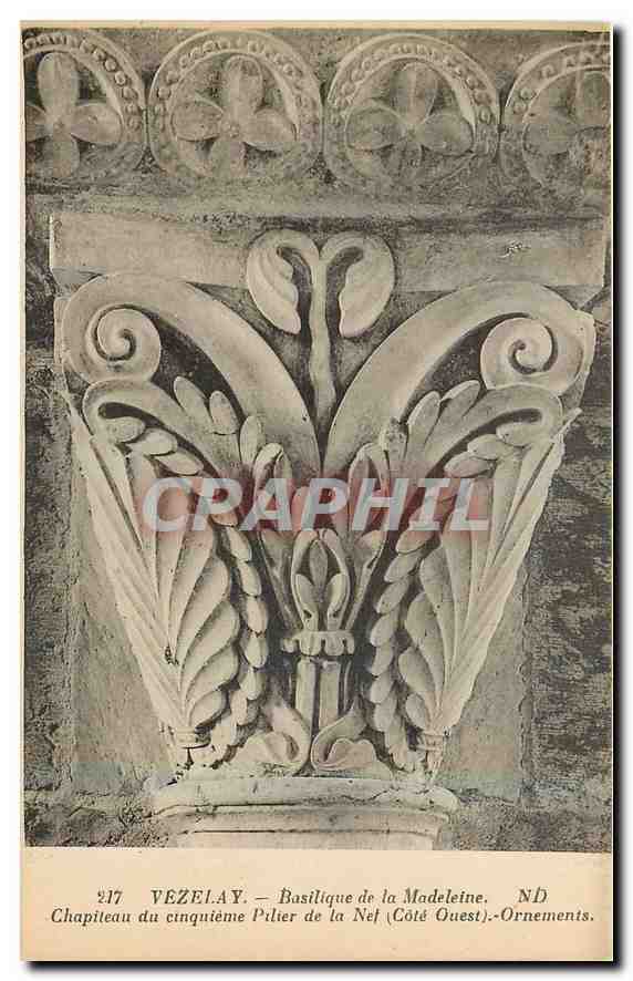 Vézelay — Basilique de la Madeleine. Chapiteau du cinquième pilier de la nef (côté ouest).-Ornements.
