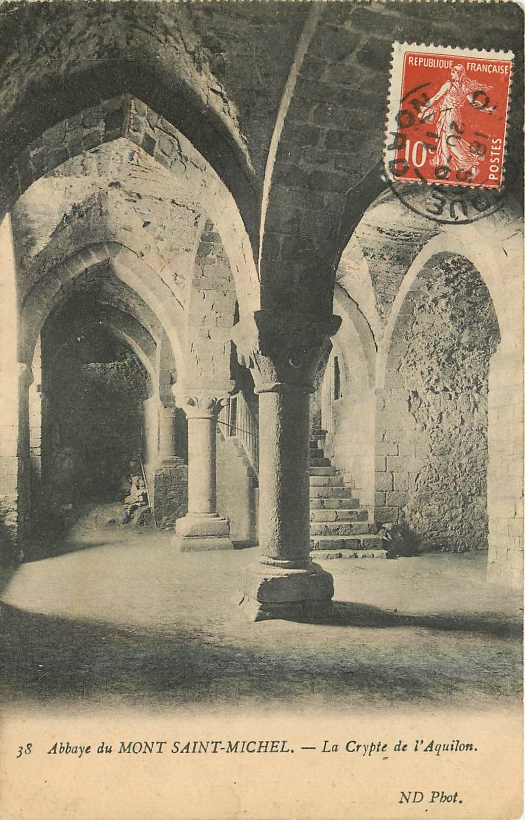 CPA Abbaye du Mont Saint Michel La Cryptede l'Aquilon 