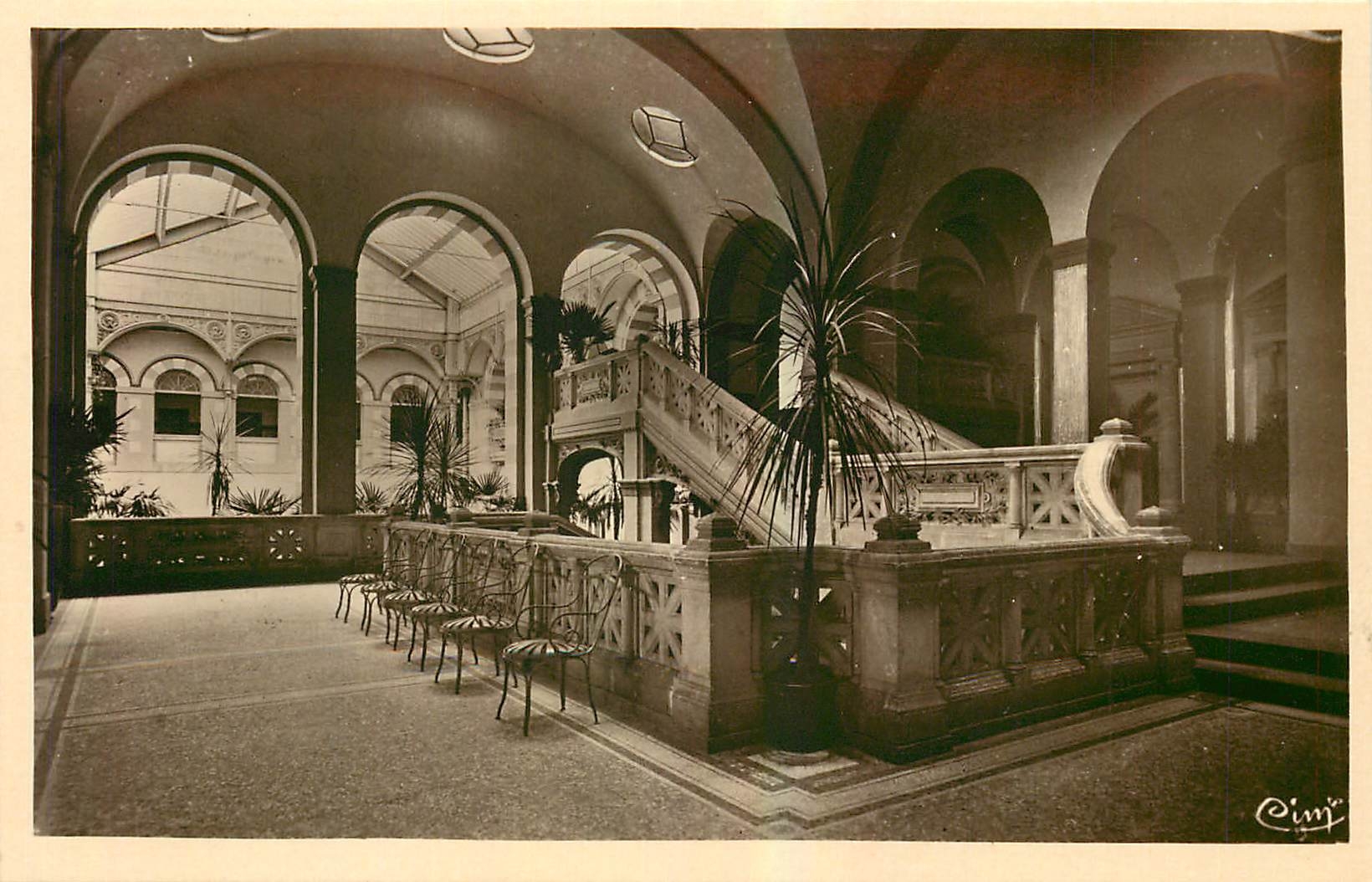 Le Grand Escalier — L'Établissement — Cim' (éditeur)