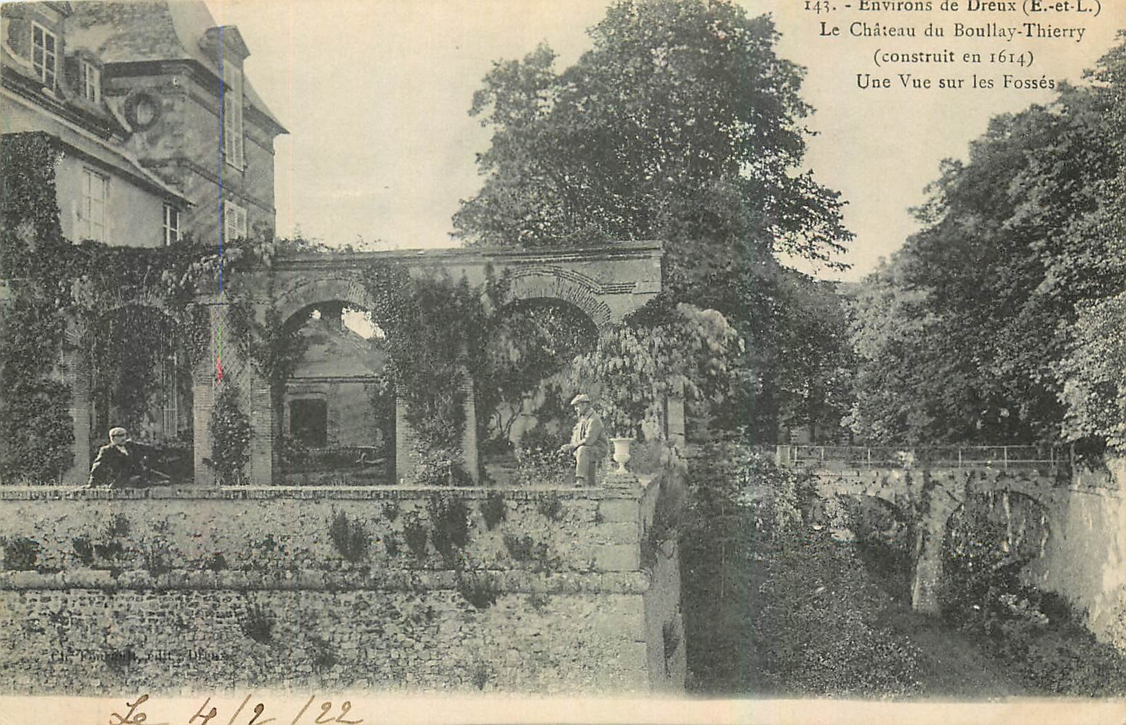 Le Château du Boullay-Thierry — Vue sur les Fossés — construit en 1614 — n° 143