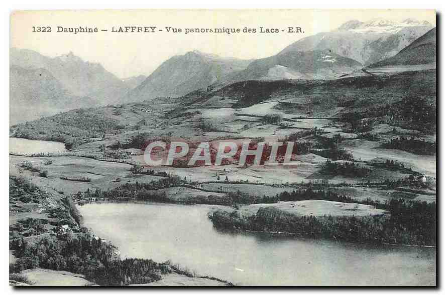 CPA Dauphine Laffrey Vue panoramique des Lacs 