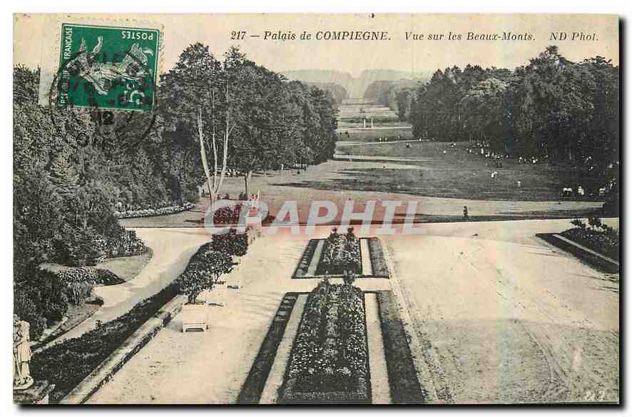 CPA Palais de Compiegne Vue sur les Beaux Monts 