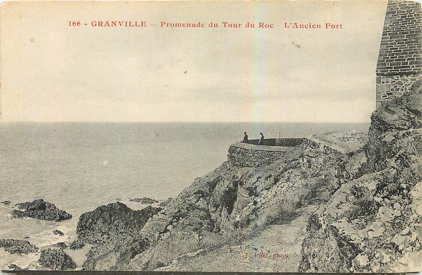 CPA Granville Promenade du Tour du Roc L'Ancien Port 