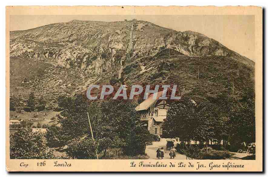 CPA Lourdes Le funiculaire du Pic du Jer Gare interieure 