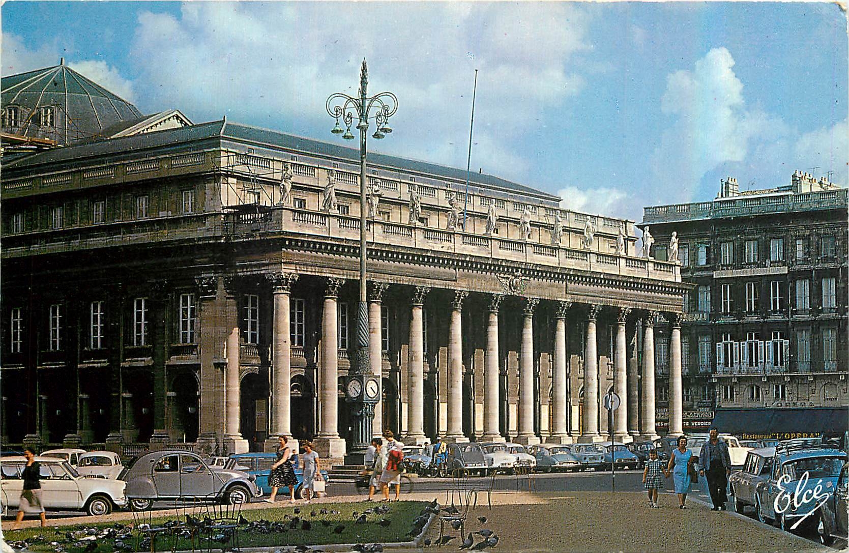 CPM Bordeaux Gironde Le Grand Theatre construit par Louis 