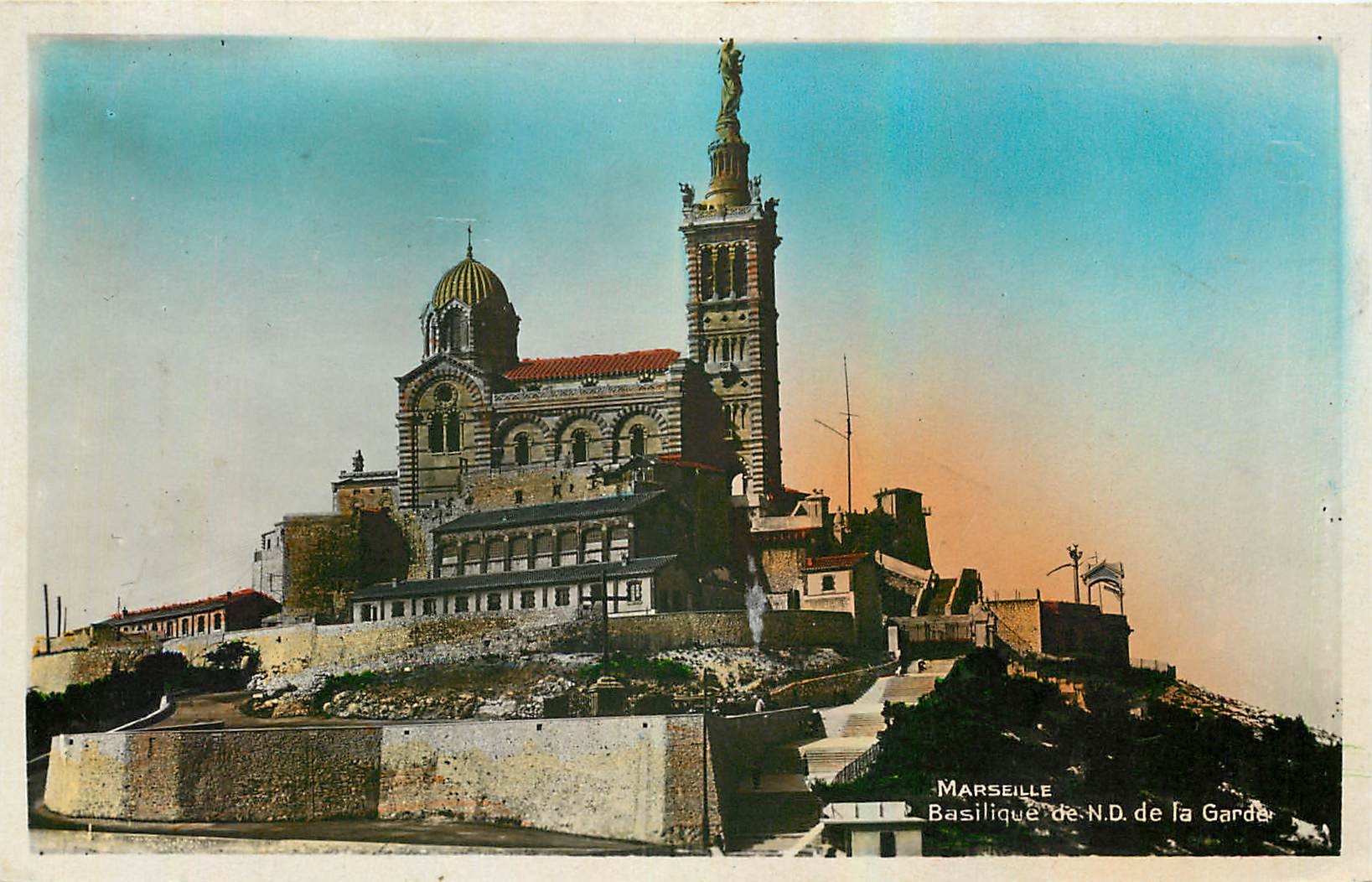 CPA Marseille Basilique de N D de la Garde 