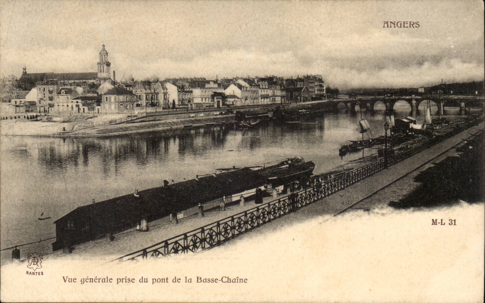 angers CPA Vue generale prise du pont de la Basse Chaine