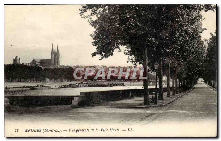 angers CPA Vue generale de la ville haute