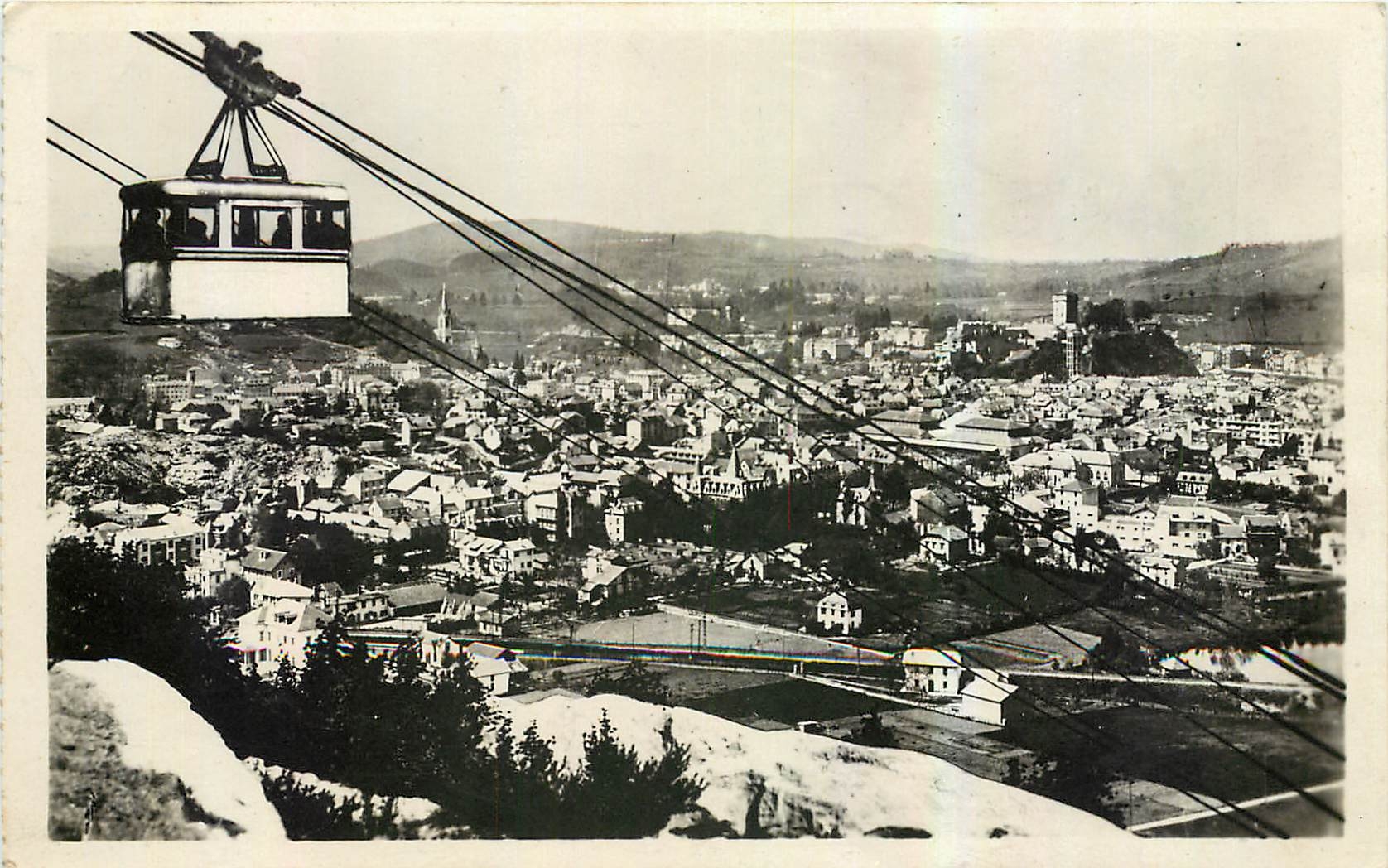 CPA Lourdes Teleferique Panorama sur Lourdes Vers le Chateau et la Basilique 