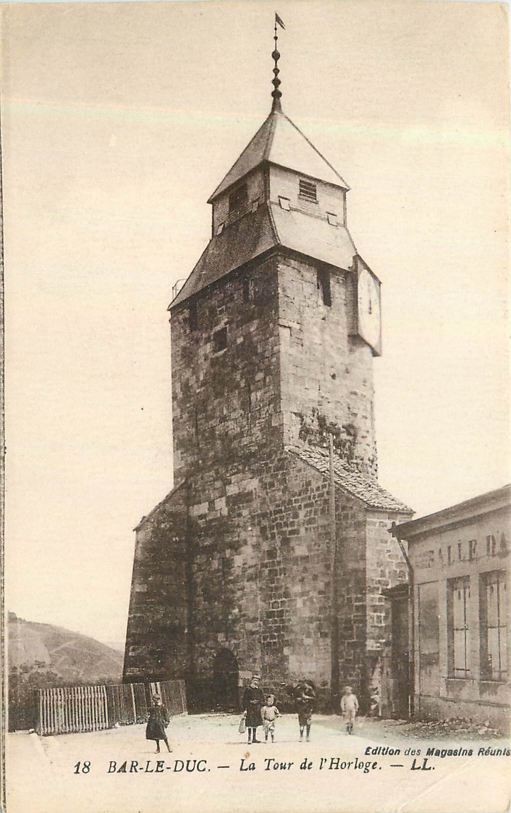 CPA Bar le Duc La Tour de l'Horloge 