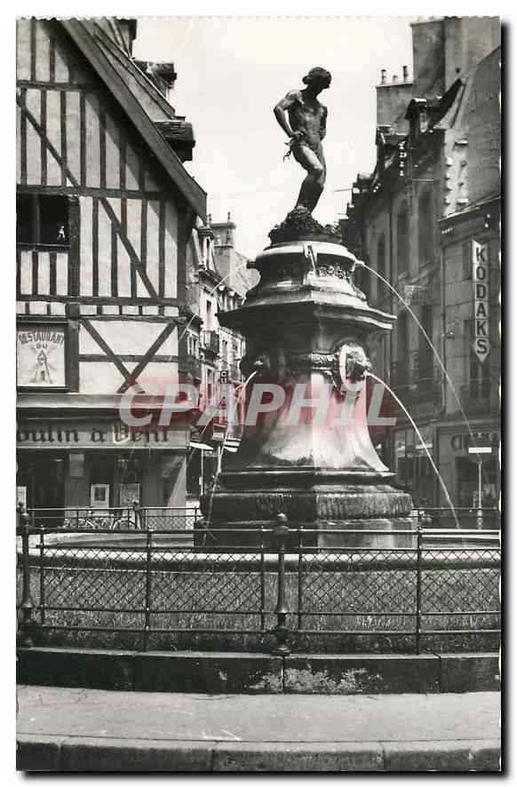 CPA Dijon Cote d'Or Place Francois Rude Le Bareuzoi 