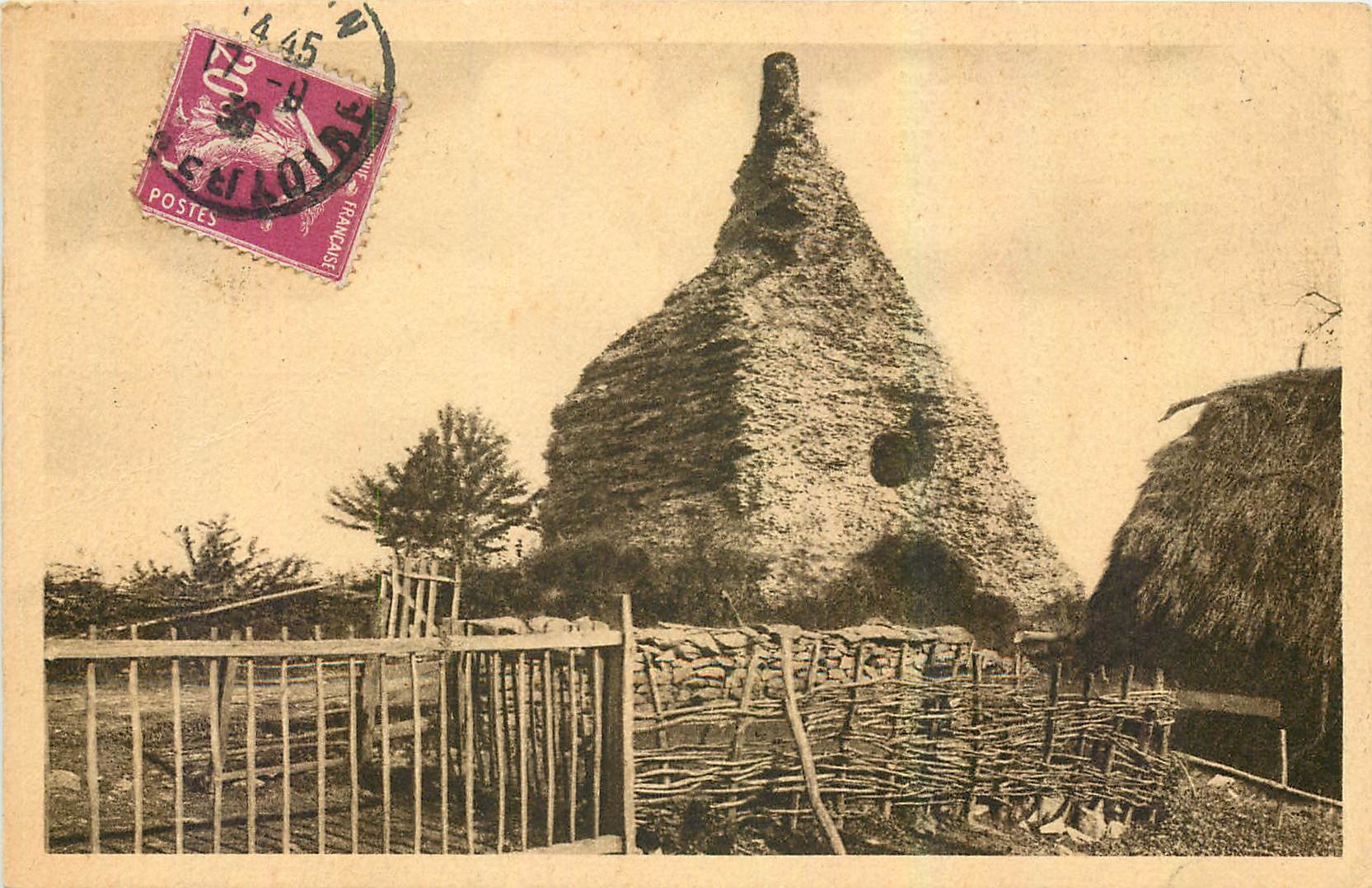 Pyramide romaine dite Pierre de Couhard — Autun — éditeur C. Trudel