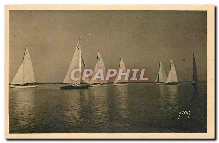 CPA Les Charmes de la Cote d'Argent Mer et Foret Arcachon Les Regales Avanyt le depart 